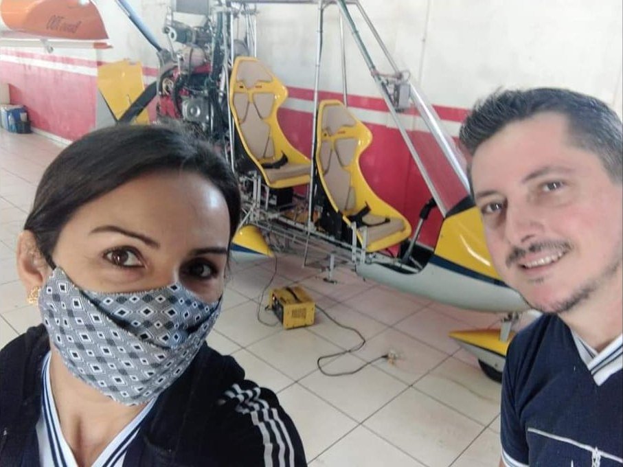 Girocóptero rebocado por caminhonete